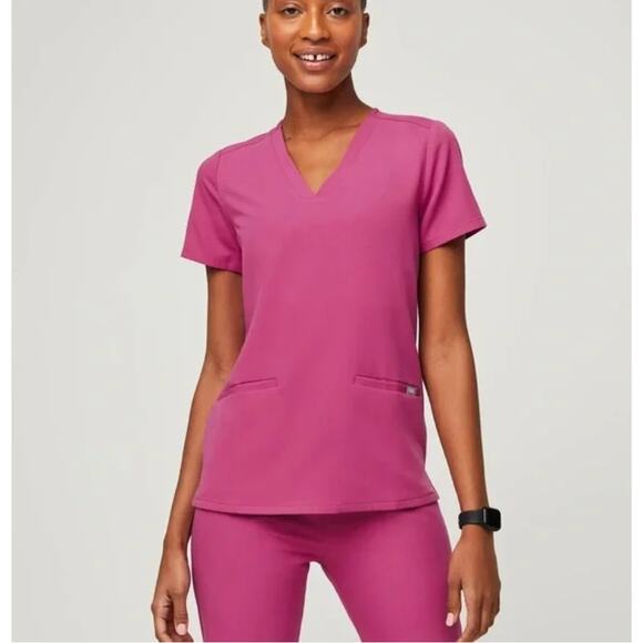 Women's Figs Casma Three-Pocket Scrub Top in Electric Orchid size XXL Limited - Picture 1 of 6
